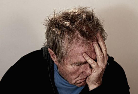 Depresja – częsta choroba u Seniorów. Jak sobie z nią radzić?