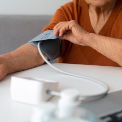 Prawidłowy puls i ciśnienie u seniora – co warto wiedzieć?